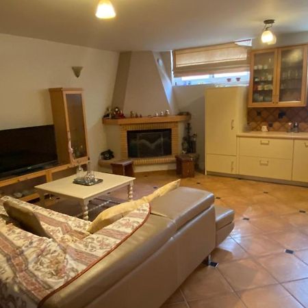 Seaside Family Apartment - Kalamata Faraí Eksteriør billede